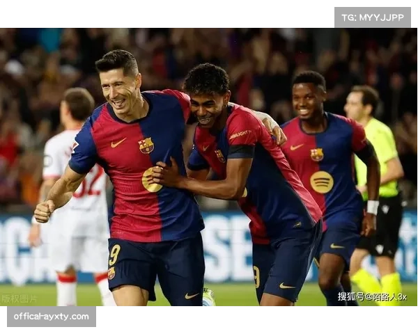 巴萨与西班牙人加泰罗尼亚德比，莱万伤愈复出成焦点